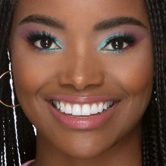 Too Faced Too Femme Ethereal Eyeshadow Palette - Picture 3 of 11